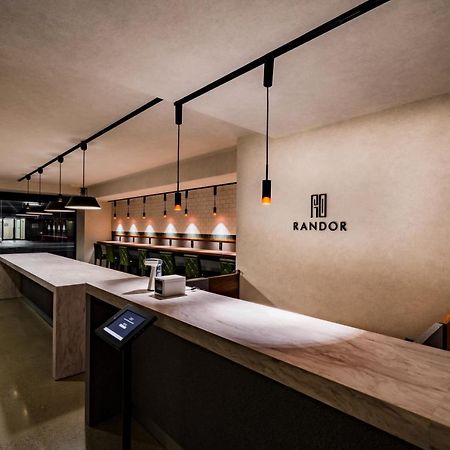Randor Hotel Namba Osaka Suites Luaran gambar