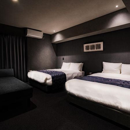 Randor Hotel Namba Osaka Suites Bilik gambar