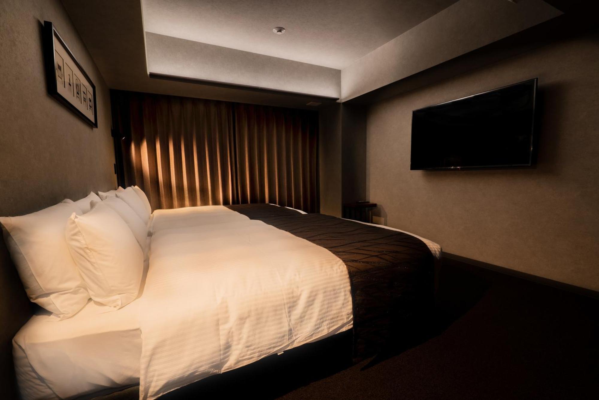 Randor Hotel Namba Osaka Suites Bilik gambar