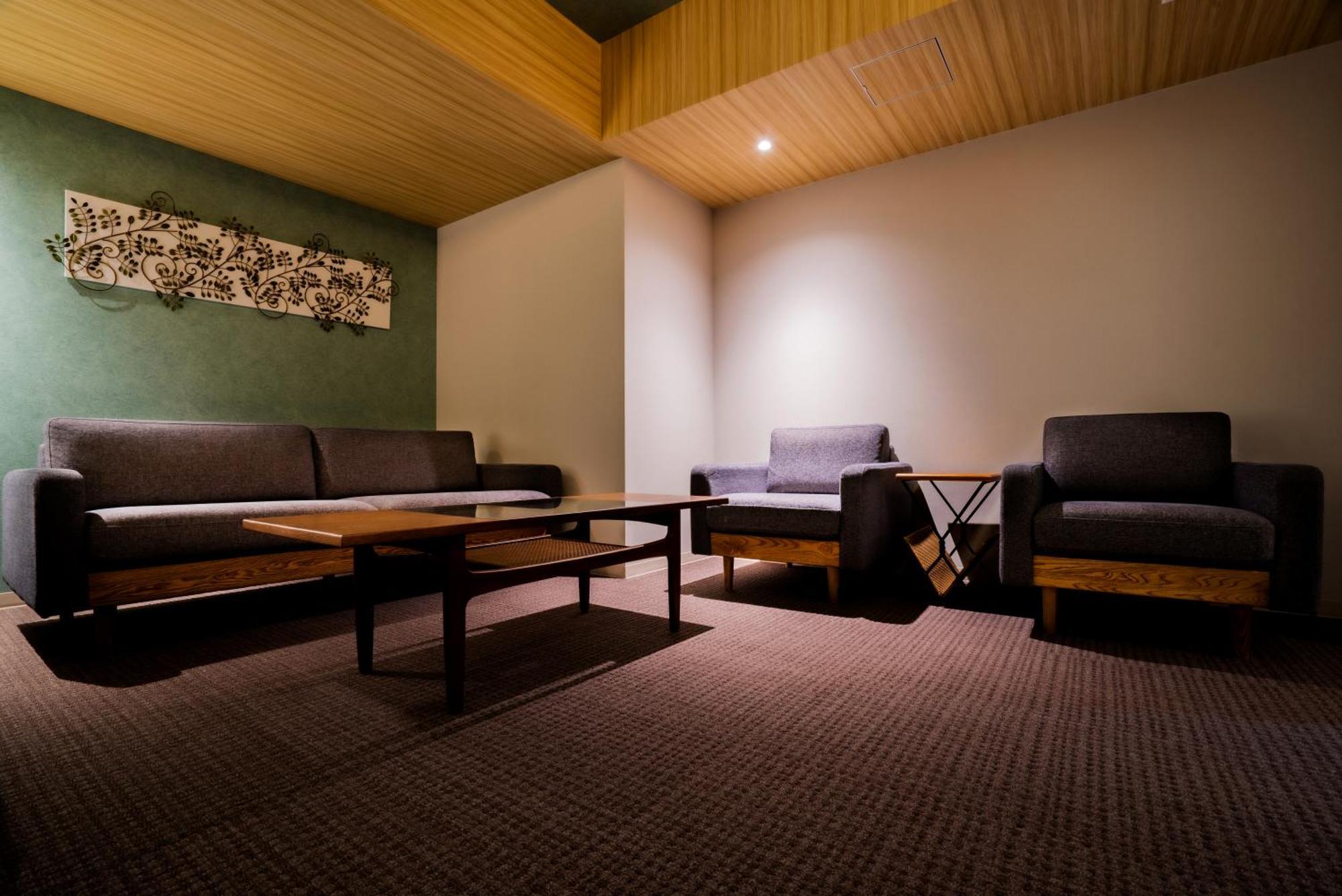 Randor Hotel Namba Osaka Suites Bilik gambar