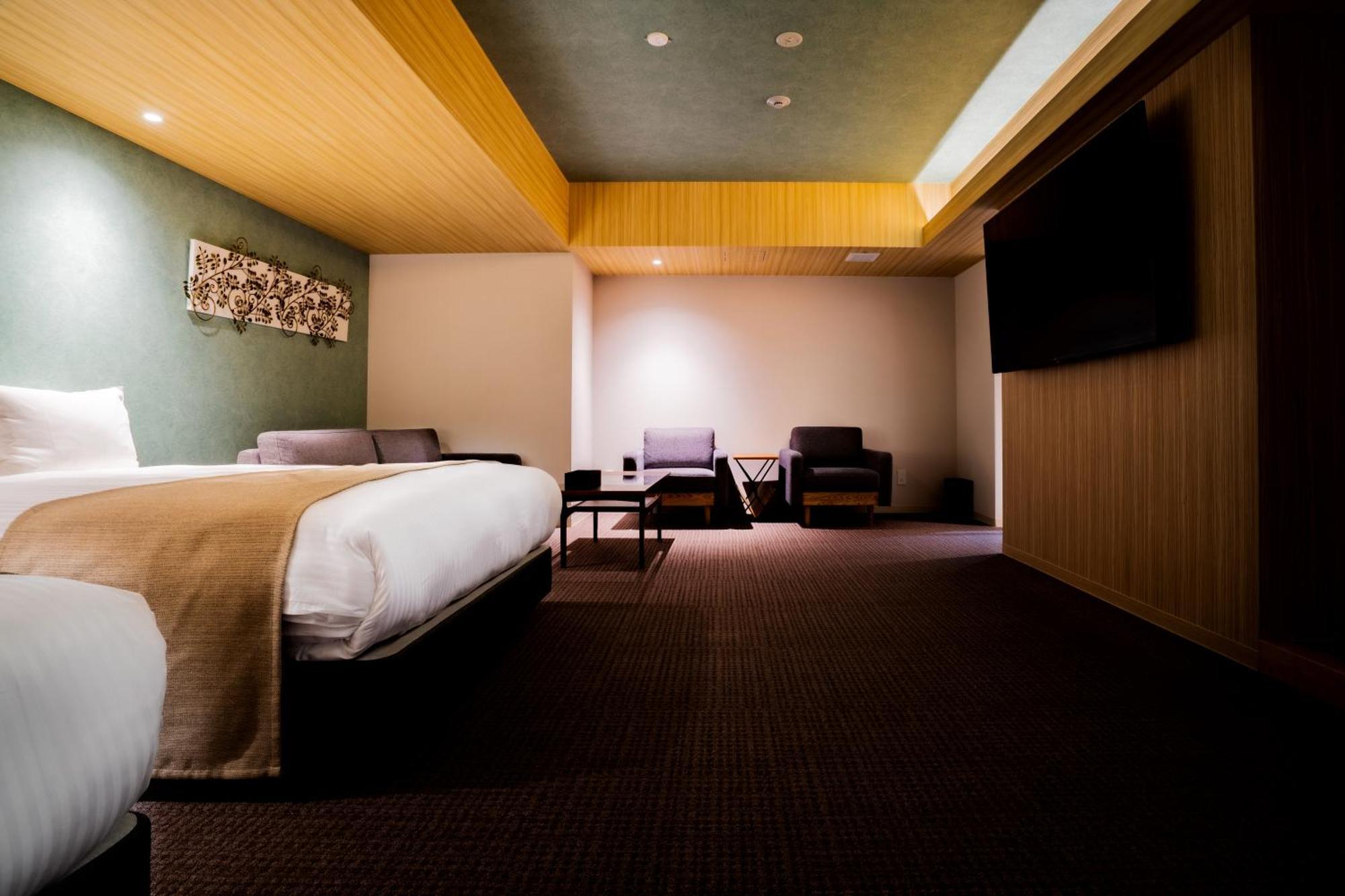 Randor Hotel Namba Osaka Suites Bilik gambar