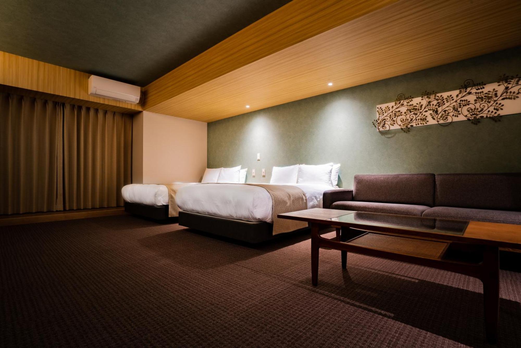 Randor Hotel Namba Osaka Suites Bilik gambar